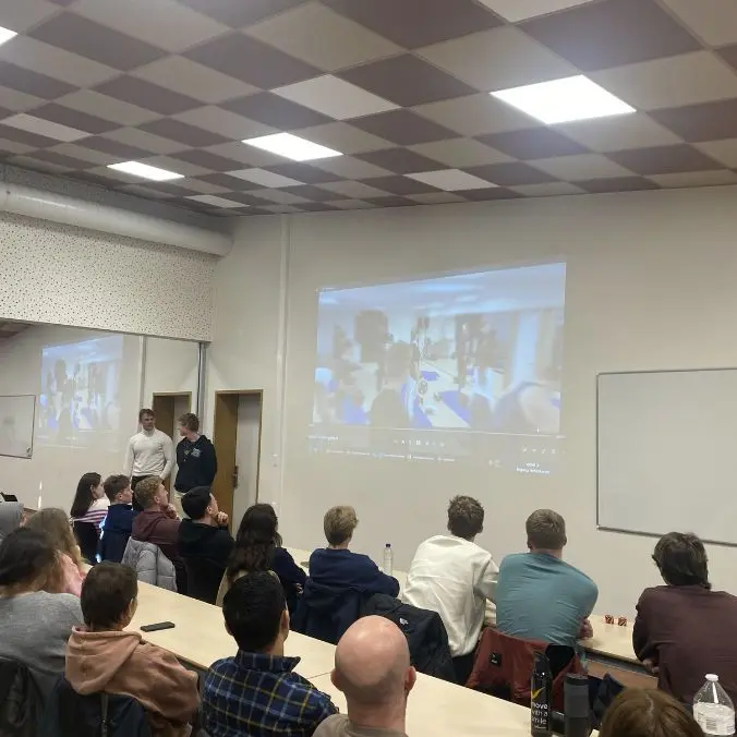 pitch studenten tijdens Ondernemersdagen