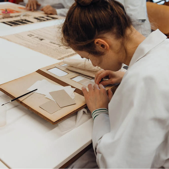 Opleiding restauratievakman van papier - Syntra West