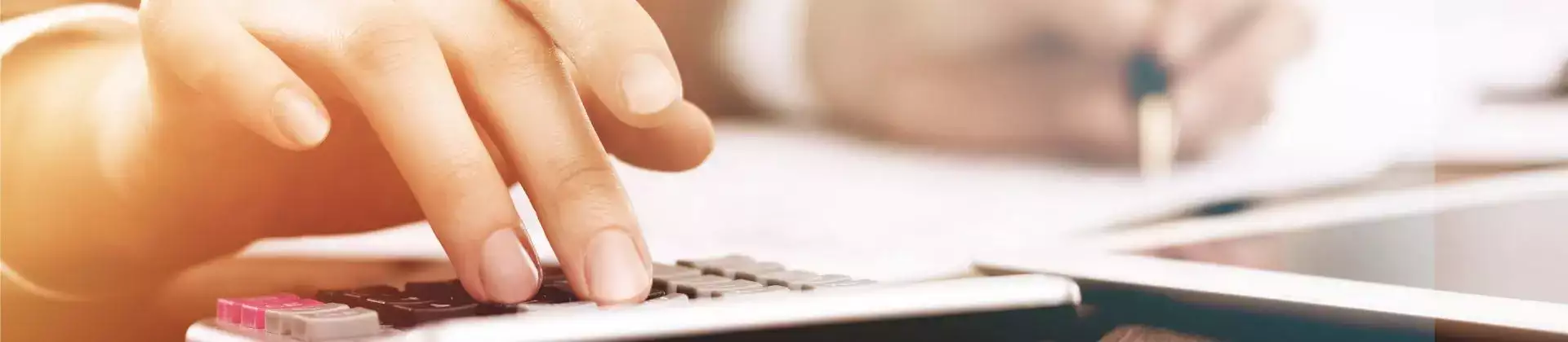 payroll adviseur aan het werk